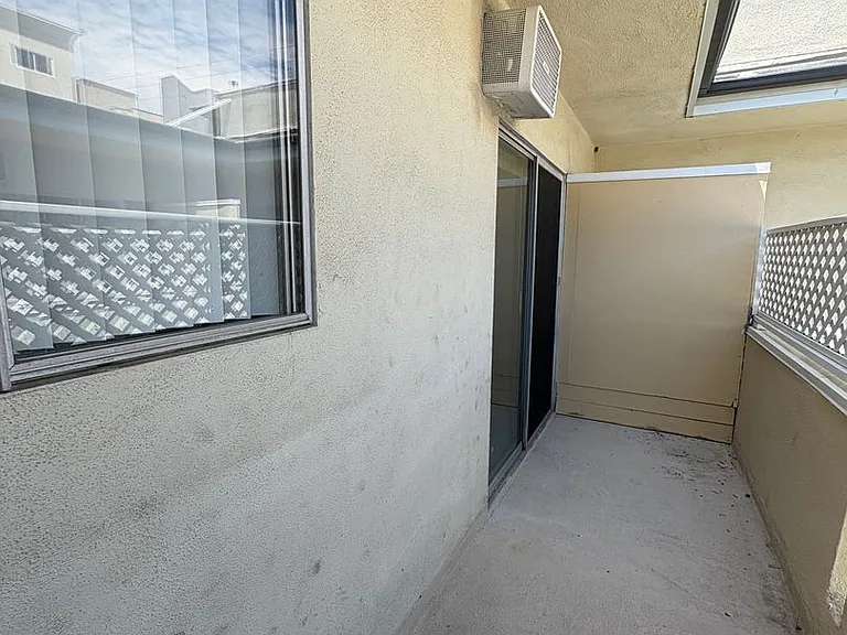 11931 Dorothy St — Photo 17