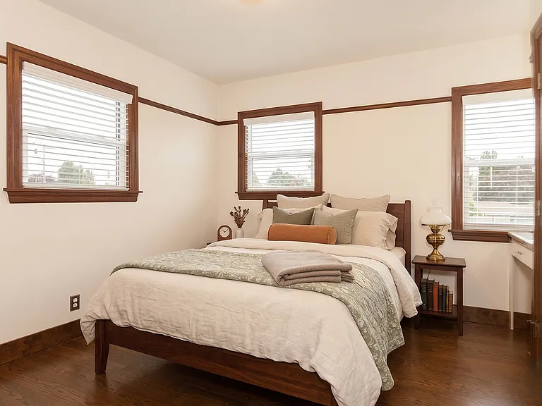 Alchemy Apartments - Located at the top of Phinney Ridge — Photo 3