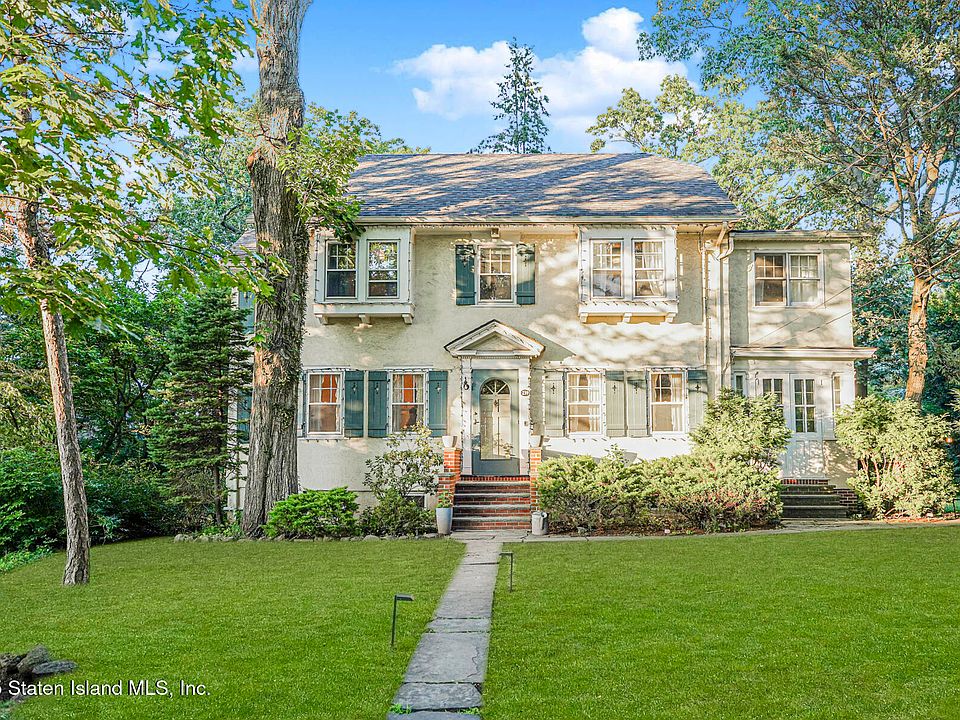 1st image of 239 Douglas Rd