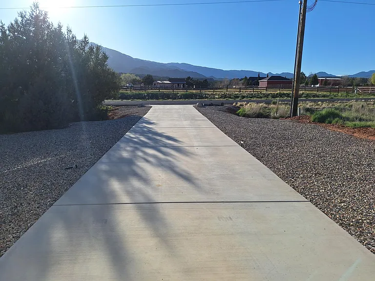 2721 S Old Highway 91 — Photo 11