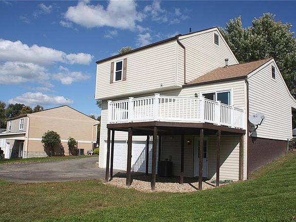 4th image of 432 Lexington Dr