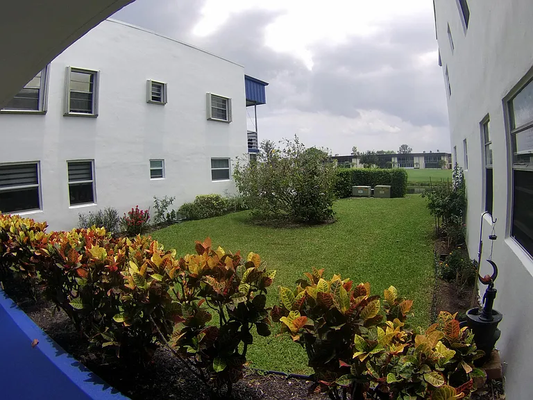 980 Normandy Trl #U — Photo 1