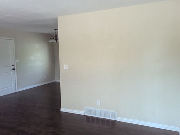 5th image of 1521 47th Ave
