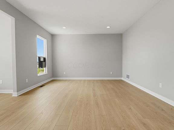 4th image of 7229 Larkleaf Dr