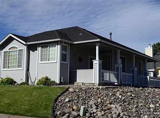 180 Sageglen Dr, Verdi, NV 89439