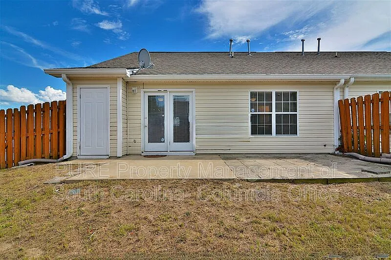 2 bed, 2.0 bath, 1080 sqft, $1,650 — Photo 2