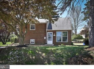 8512 Chippewa Rd, Philadelphia, PA 19128