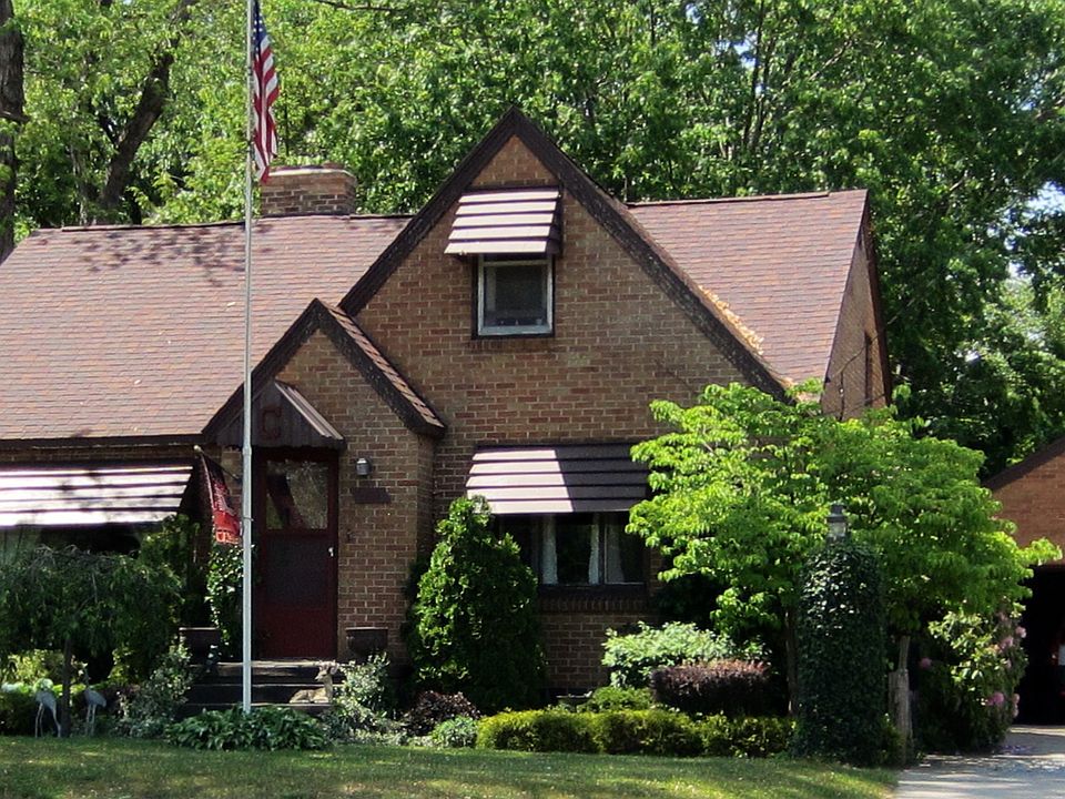1st image of 1918 Lake Ave