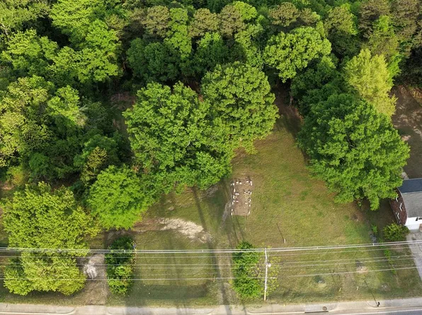 978 Piney Forest Rd, Danville, VA 24540
