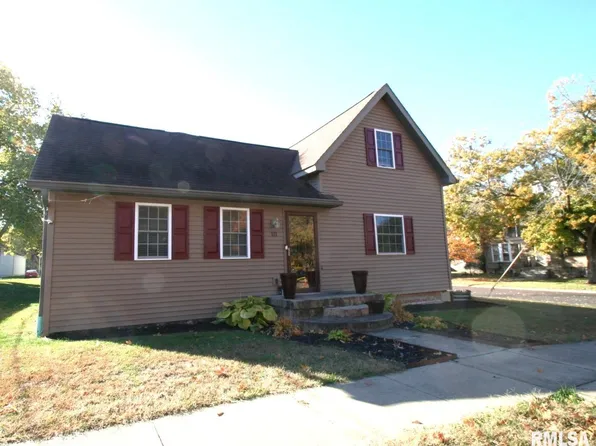 111 W Fast Ave, Mackinaw, IL 61755