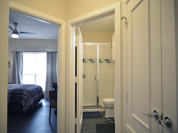 5th image of 4554 Glenwick Ln APT 3306