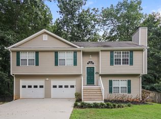 6541 Chickasaw Dr, Douglasville, GA 30135