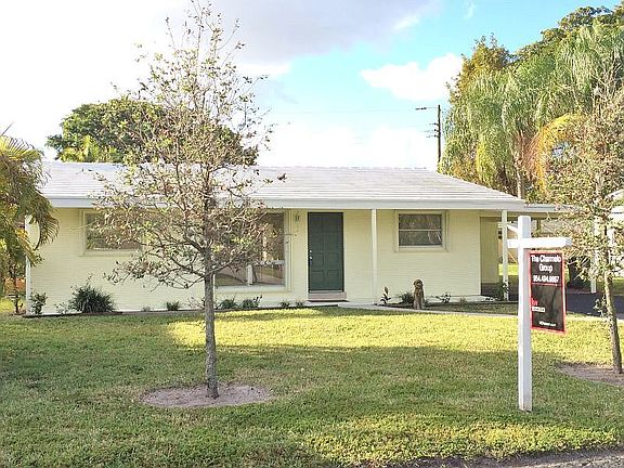 2nd image of 216 NW 21st St