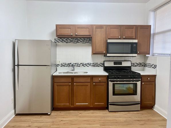 1428 W Chicago Ave #802