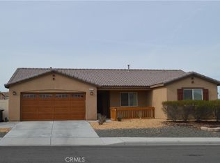 2217 Falcon Dr, Barstow, CA 92311