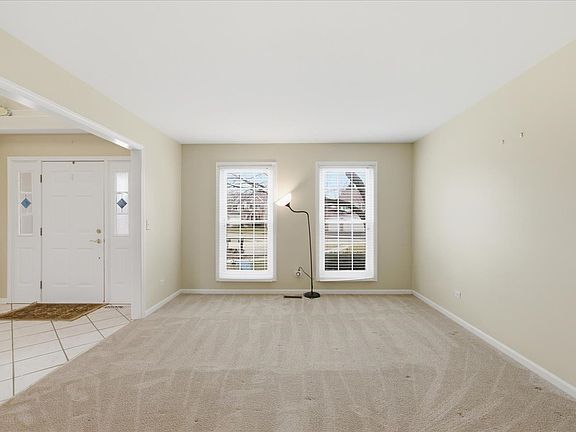5th image of 529 Springwood Ave