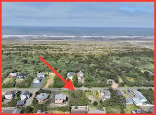 536 Sand Dune Ave SW, Ocean Shores, WA 98569