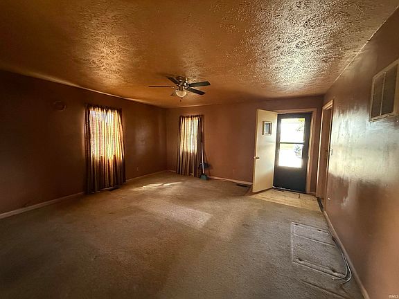 2nd image of 615 E South St