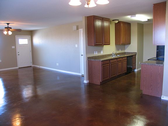 4th image of 5101 Graceland Dr #B