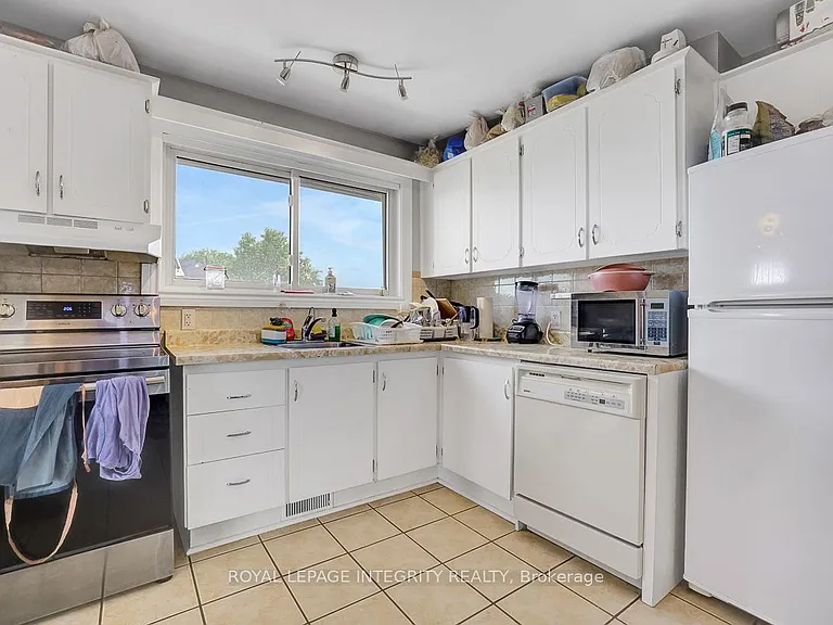 892 Baseline Rd #A — Photo 11