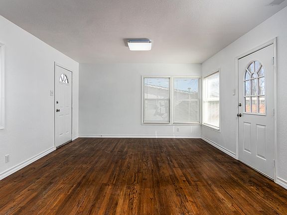 5th image of 738 Olney Dr