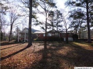 3930 Rainbow Dr, Rainbow City, AL 35906