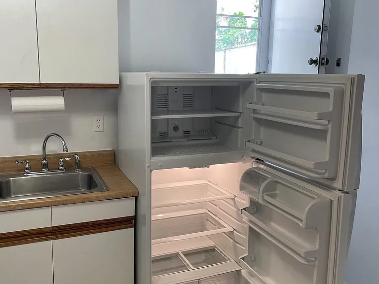 148 Vassar St #2 — Photo 6