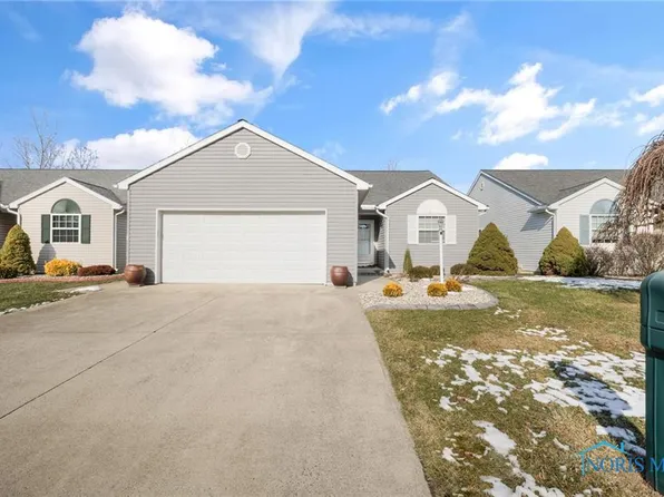 1120 Countryside Dr, Findlay, OH 45840