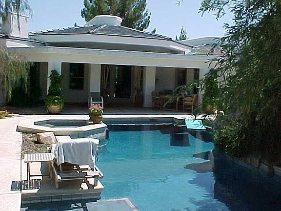Large Shady Patio