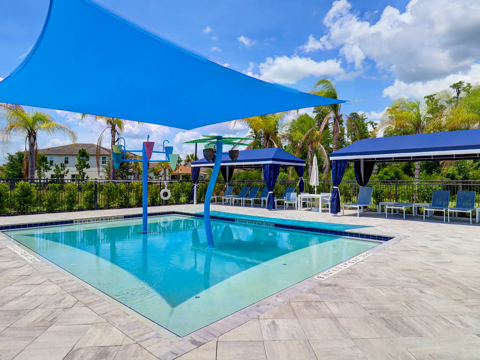 4 bed, 2.5 bath, 2591 sqft, $3,600 — Photo 4