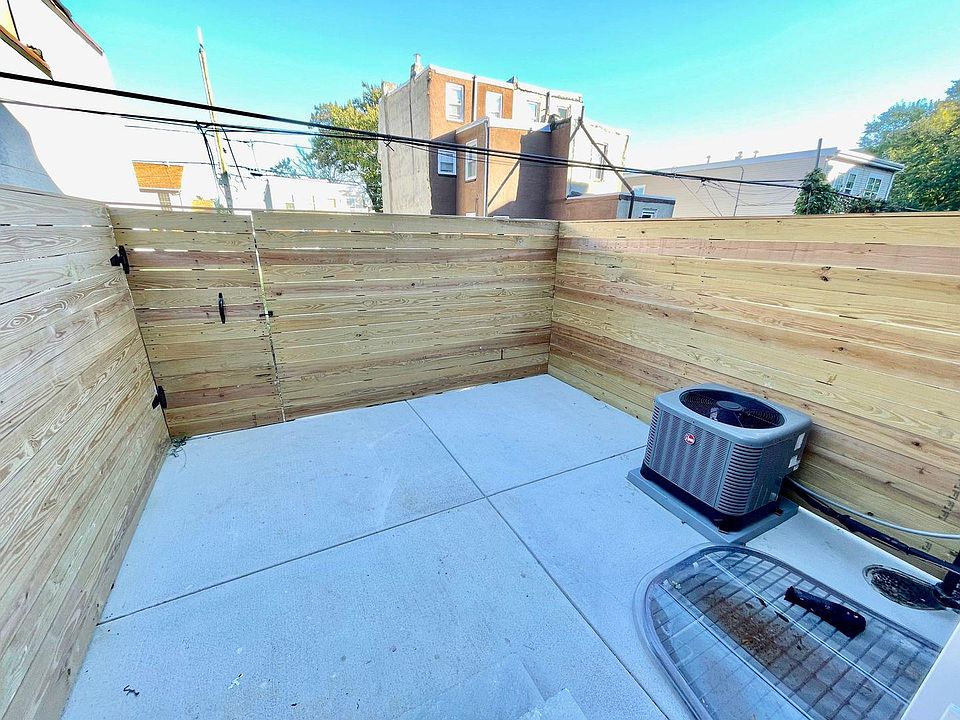 1st image of 2153 N Franklin St #E1
