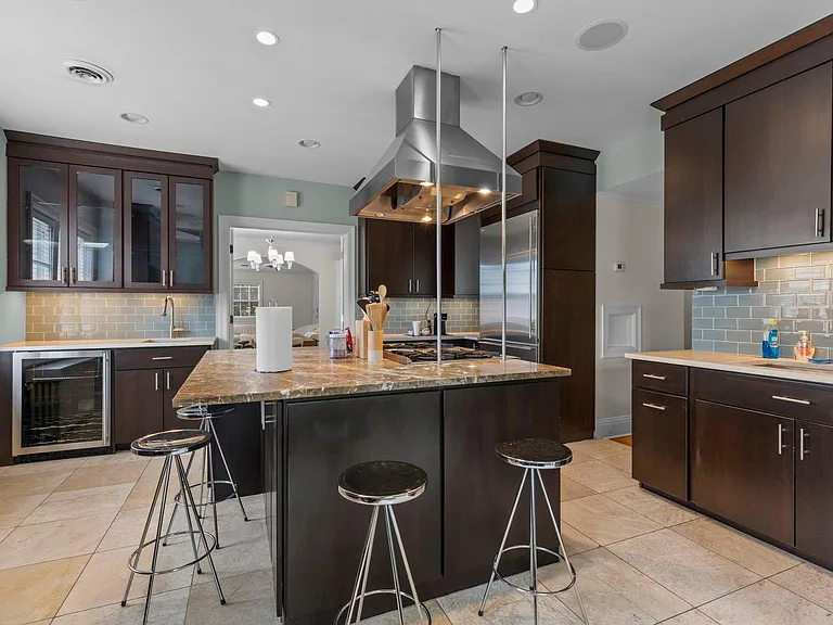1785 Dupont Ave S #UPPER — Photo 15