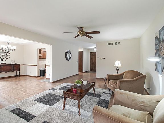 3rd image of 2308 Newport Dr