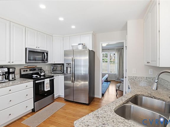 2nd image of 10130 Wood Vale Ct