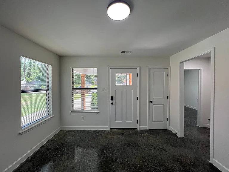 730 Hazelwood Rd — Photo 7