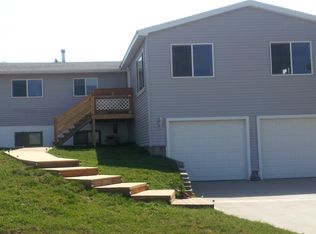 113 Stanley St, Killdeer, ND 58640