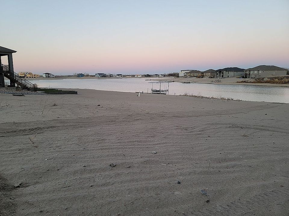 1st image of 676 Serenity Pointe