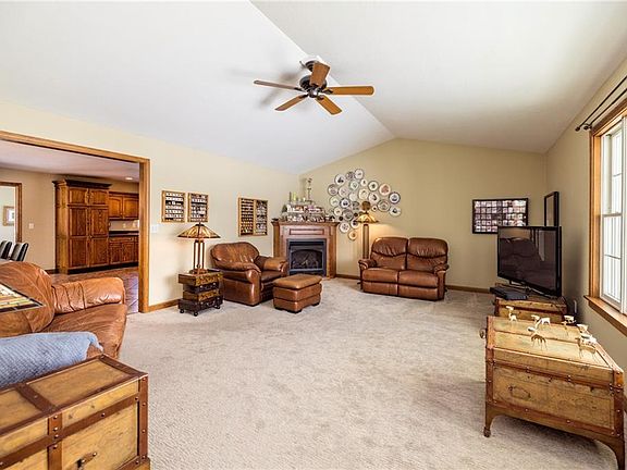 3rd image of 3916-18 Pin Oak Dr