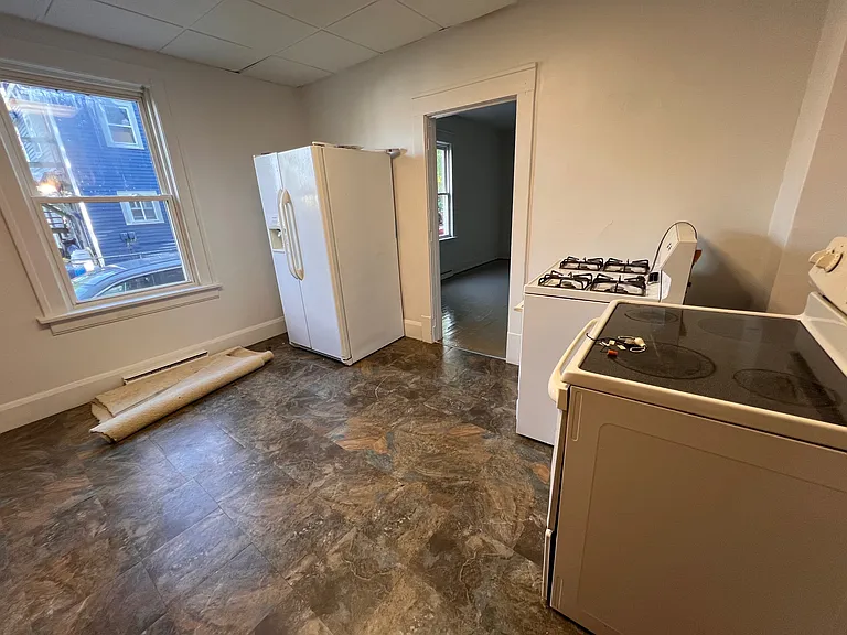 818 N University St — Photo 9