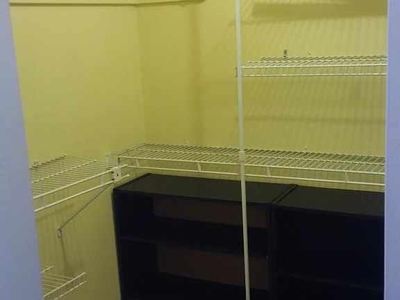 Walk-in closet