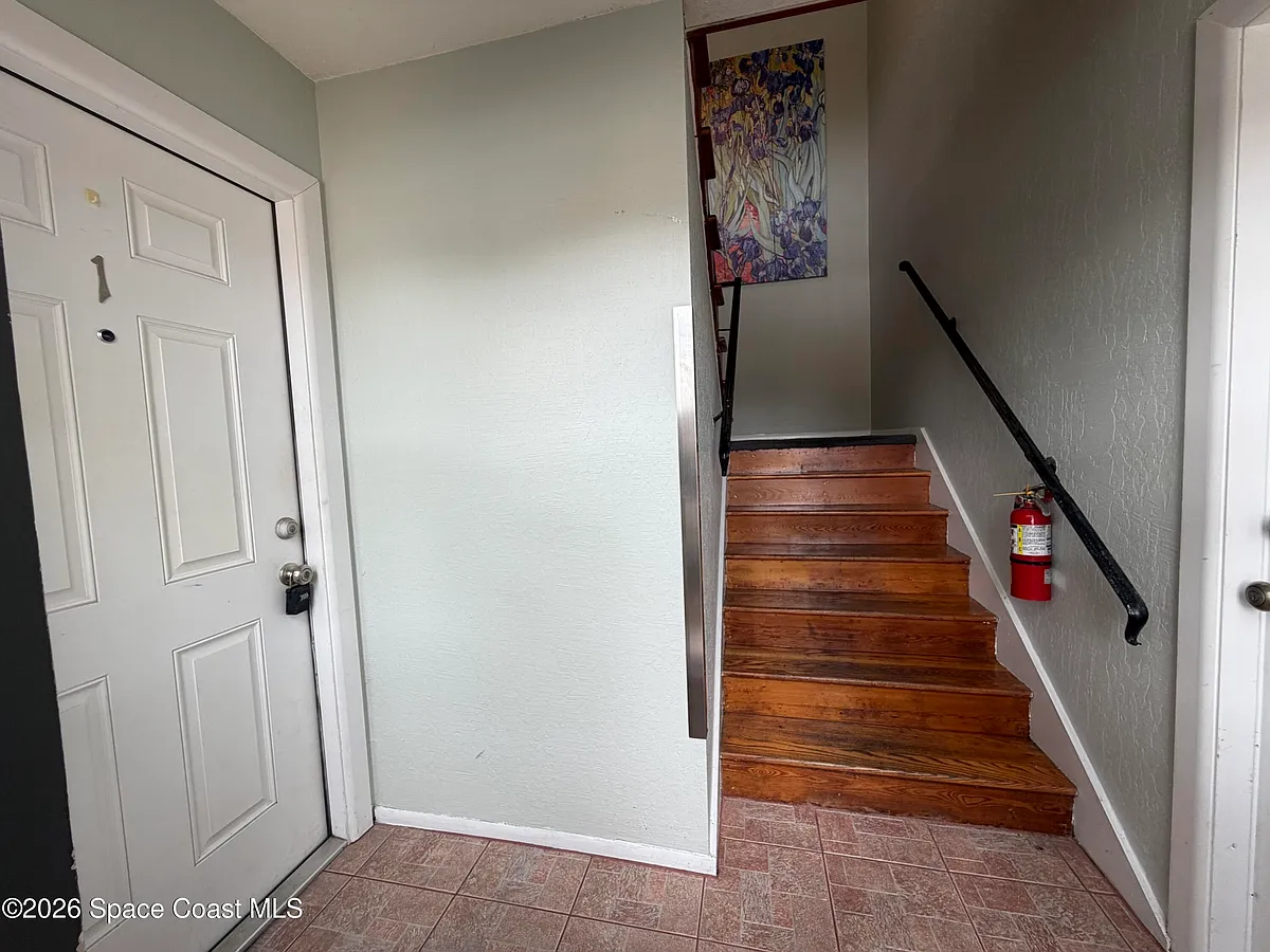 Building Photo - 4185 David Dr #1