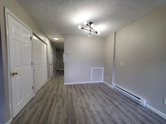 5th image of 300 Sal Blvd APT D