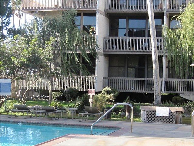 1st image of 7216 Marina Pacifica Dr S