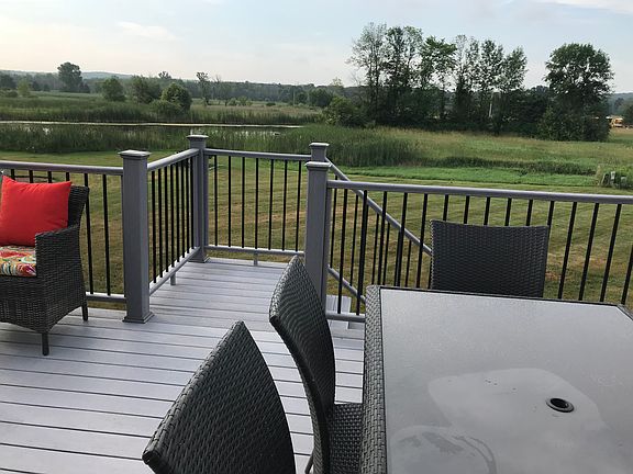2nd image of 767 Drumlin Dr