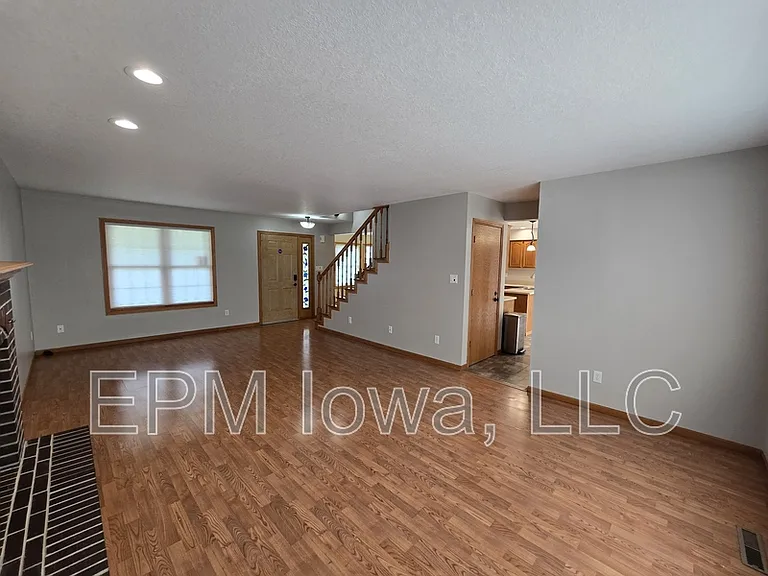 4710 Donald Dr — Photo 7
