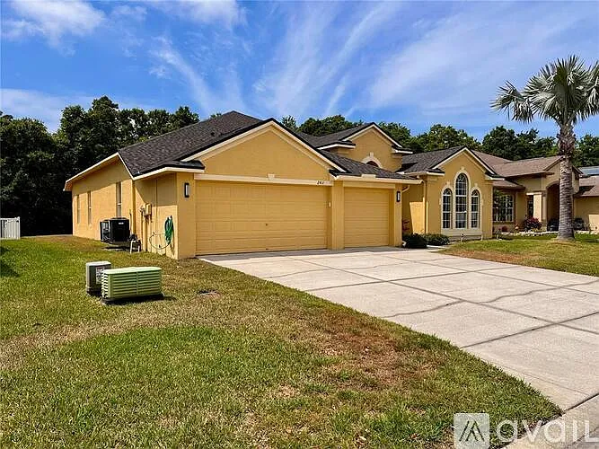 Building Photo - 2411 Wood Pointe Dr