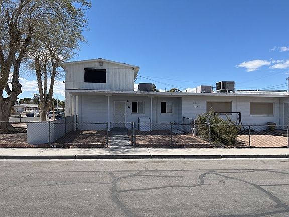 2nd image of 2125 Peyton Dr APT A