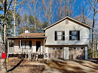 6424 Linecrest Dr, Douglasville, GA 30134