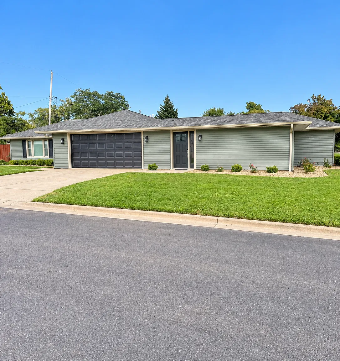 4 bed, 2148 sqft, $3,500 — Photo 3