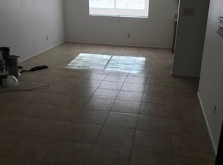 715 N Arrowhead Dr APT 1, Chandler, AZ 85224